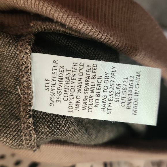 Pink Lily Crewneck Animal Print Sweater - Picture 4 of 6